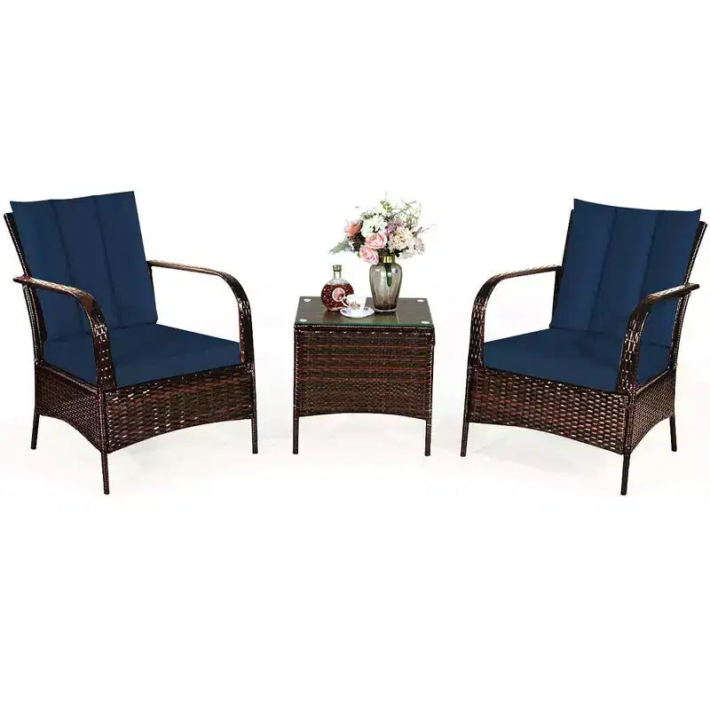 Ensemble de meubles de patio en rotin 3 pièces Costway avec table basse et 2 chaises en rotin avec coussins bleu marine