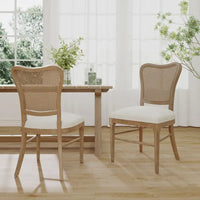 Chaises de salle à manger en bois d'hévéa de style fermier avec dossier en rotin (deux chaises par ensemble).