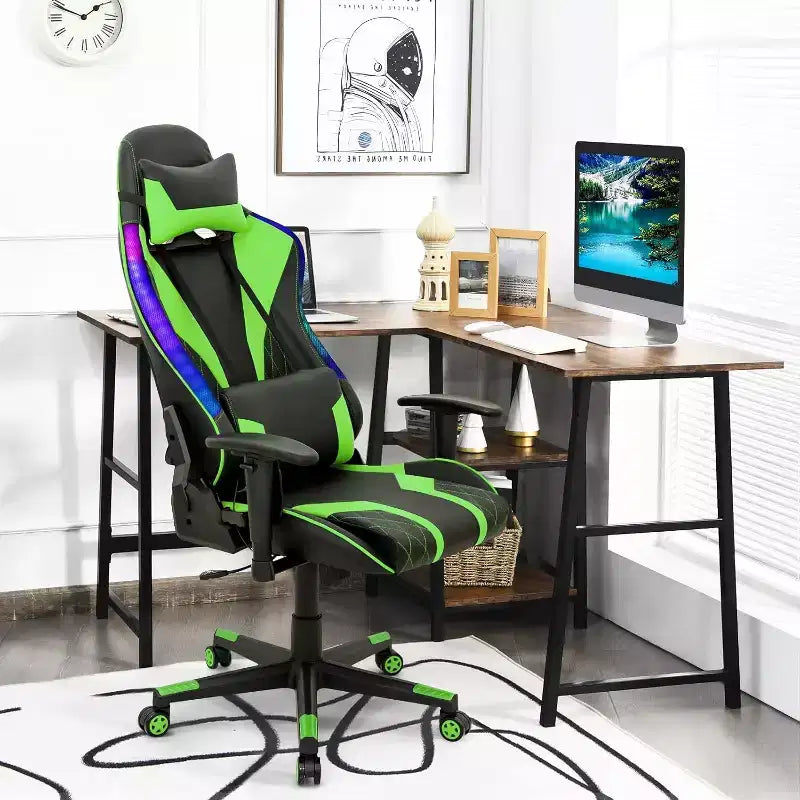 Chaise gaming Costway pivotante réglable pour ordinateur avec lumières LED dynamiques