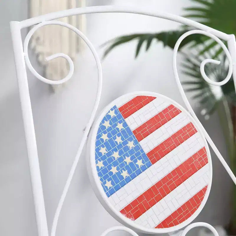 Ensemble de bistrot 3 pièces Outsunny, mobilier d'extérieur pliant avec table et chaises à motif mosaïque USA pour le 4 juillet, balcon, drapeau américain