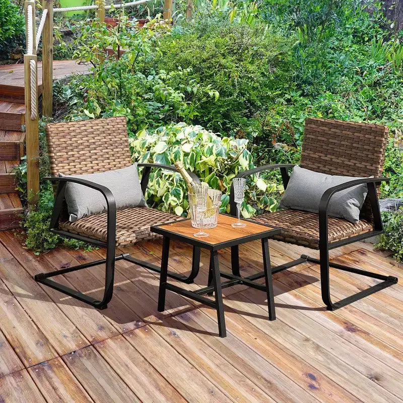 Costway Ensemble de Meubles de Bistro 3 Pièces en Rotin pour Patio, Chaises C-Spring avec Siège Rembourré et Oreiller de Dossier, Séchage Rapide