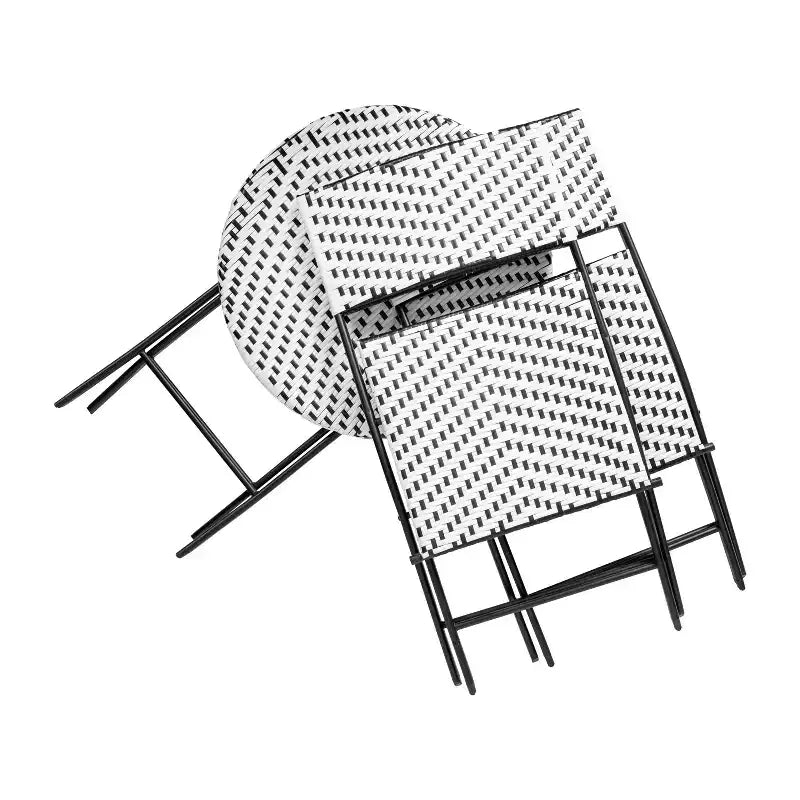 Emma & Oliver Ciel, ensemble de bistro pliable trois pièces en rotin PE avec cadres en métal pour une utilisation intérieure et extérieure