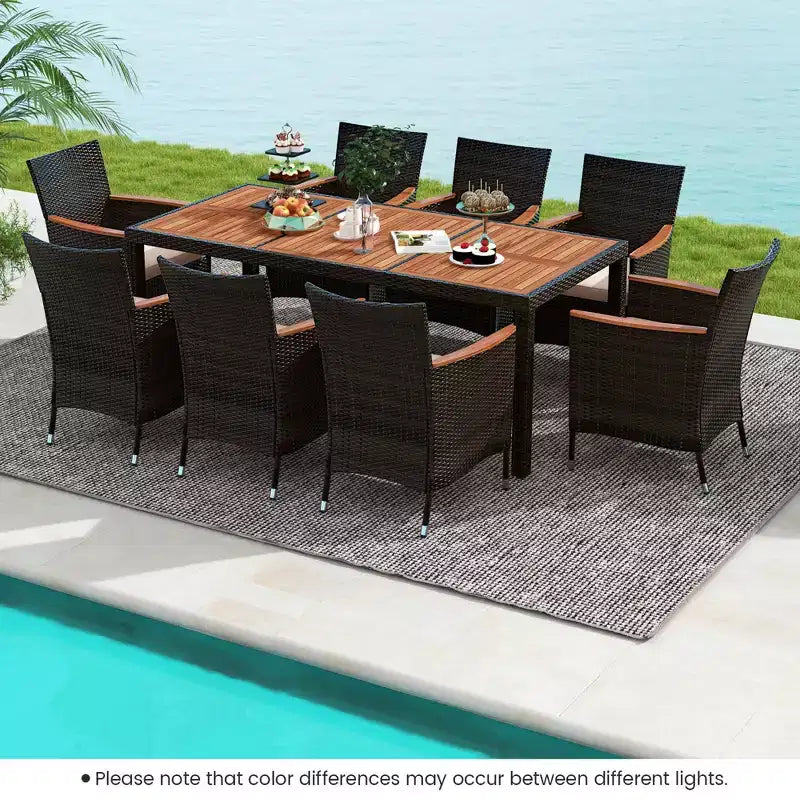 Costway Ensemble repas de jardin 9 pièces en osier, table en bois d'acacia avec trou pour parasol, coussins et chaises