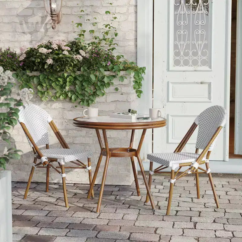 Flash Furniture Lourdes Table bistro commerciale intérieur/extérieur 31,5, en résine tressée PE, plateau en verre avec 2 chaises empilables