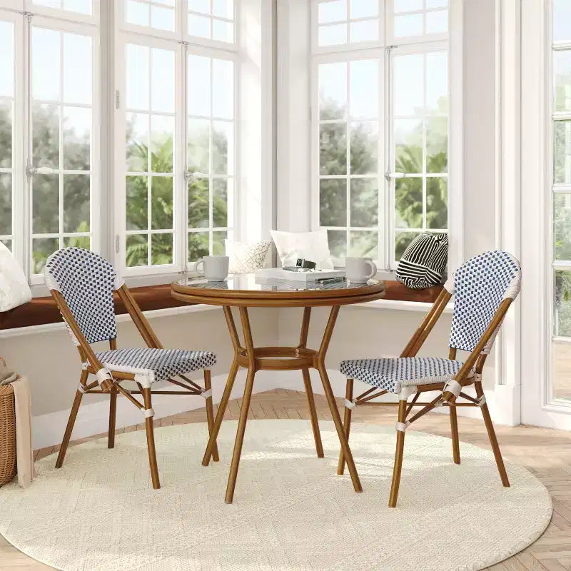Flash Furniture Lourdes Table bistro commerciale intérieur/extérieur 31,5, en résine tressée PE, plateau en verre avec 2 chaises empilables