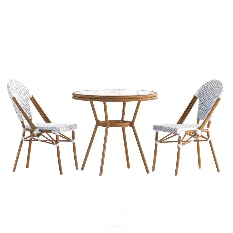 Table de style bistrot Celia Merrick Lane avec plateau en verre, rotin PE, 2 chaises empilables et cadre en métal finition bambou pour utilisation intérieure/extérieure