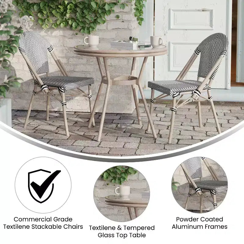 Merrick Lane Table de style bistrot Mael avec plateau en verre, textilène, 2 chaises empilables et cadre en métal finition bambou pour utilisation intérieure/extérieure