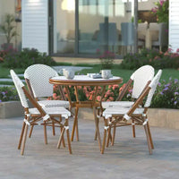 Emma & Oliver Colmar Table de bistro intérieure/extérieure de 80 cm avec rotin PE, plateau en verre et quatre chaises - Cadre en métal