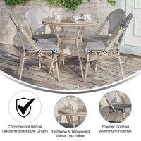 Merrick Lane Mael Table style bistro avec plateau en verre, Textilene, 4 chaises empilables et cadre en métal finition bambou pour usage intérieur/extérieur