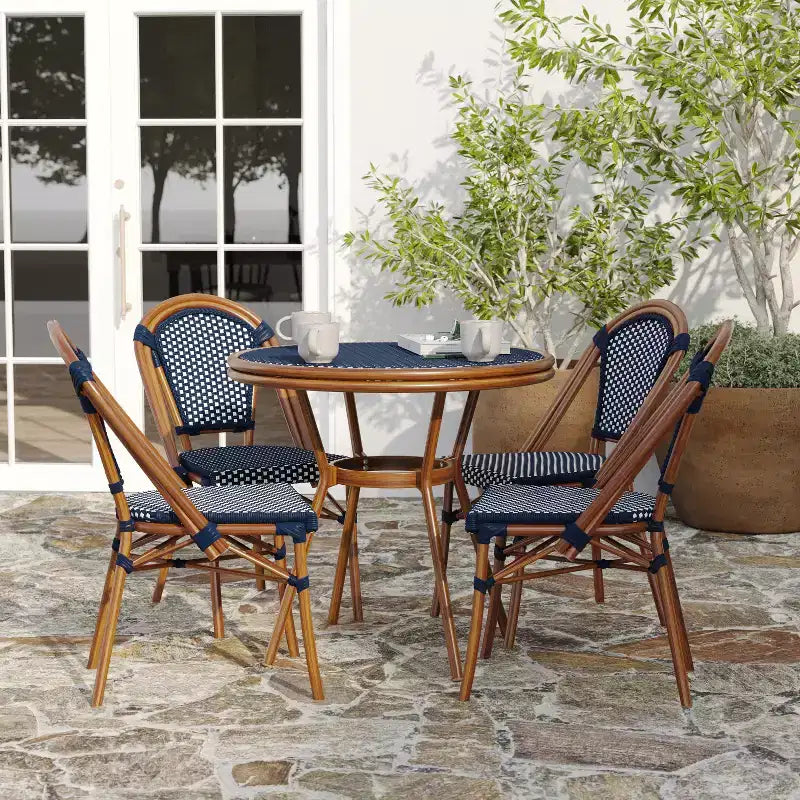 Merrick Lane Sacha Table style bistro avec plateau en verre, résine tressée PE, 2 chaises empilables et cadre en métal finition bambou pour usage intérieur/extérieur