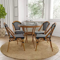 Merrick Lane Sacha Table style bistro avec plateau en verre, résine tressée PE, 2 chaises empilables et cadre en métal finition bambou pour usage intérieur/extérieur