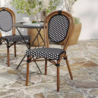Chaise bistrot empilable Thonet Merrick Lane Celia, assise en rotin PE et cadre en métal pour usage intérieur/extérieur