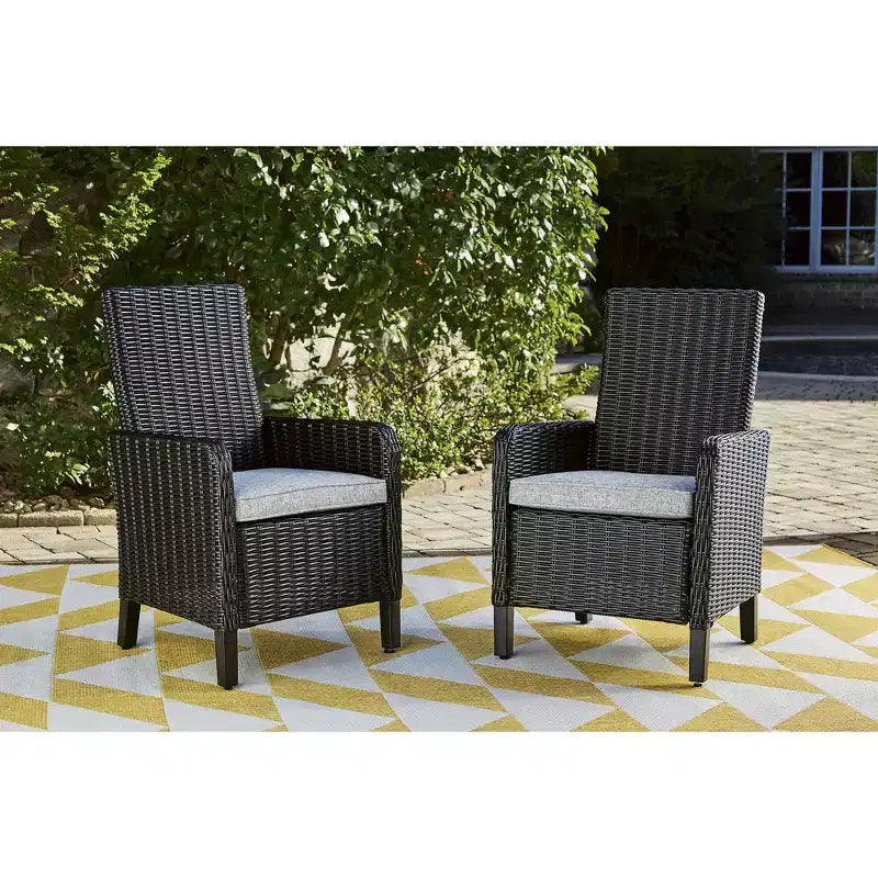Fauteuil d'extérieur Beachcroft par Signature Design by Ashley avec coussin (ensemble de 2), noir/gris clair