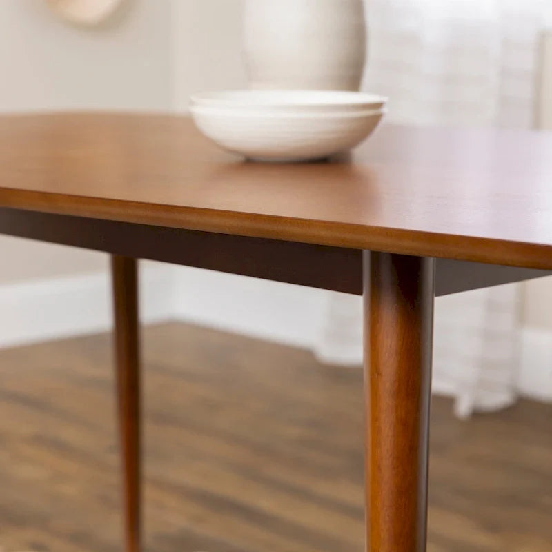Table de salle à manger Mid-century Middlebrook Skara de 60 po