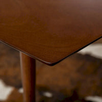 Table de salle à manger Mid-century Middlebrook Skara de 60 po