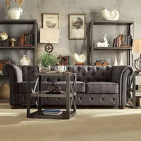 Canapé Chesterfield Gdansk avec accoudoirs arrondis et capitonnés