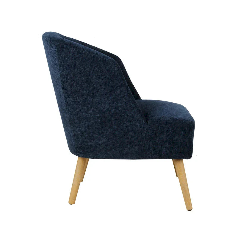Fauteuil d'appoint en velours côtelé Quilla de Porthos Home avec pieds en bois d'hévéa