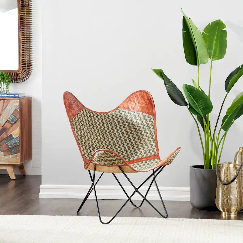 Fauteuil papillon fait main en cuir blanc, gris, marron, marron clair ou beige marron avec support noir