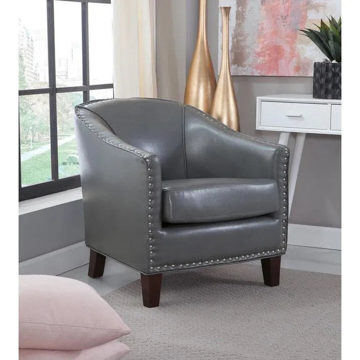 Fauteuil d'appoint Giles Grafton Home avec garniture cloutée