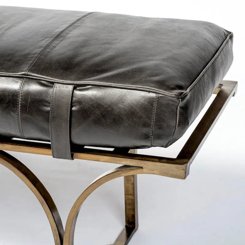 Banc d'appoint Jessie 55L x 16W en cuir marron avec base en métal noir - 55,0L x 16,0W x 19,0H