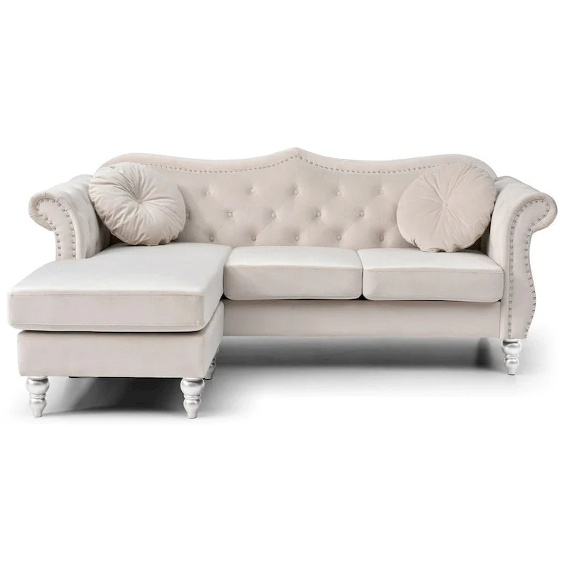 Canapé d'angle chesterfield en velours Hollywood de 81 po avec 2 coussins décoratifs – 81L x 35W x 34H