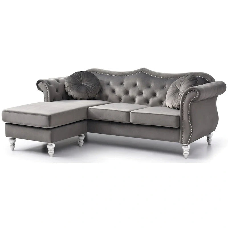 Canapé d'angle chesterfield en velours Hollywood de 81 po avec 2 coussins décoratifs – 81L x 35W x 34H