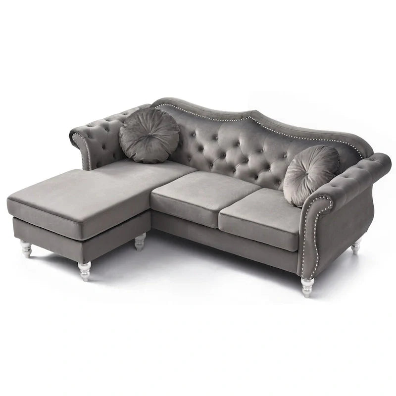Canapé d'angle chesterfield en velours Hollywood de 81 po avec 2 coussins décoratifs – 81L x 35W x 34H