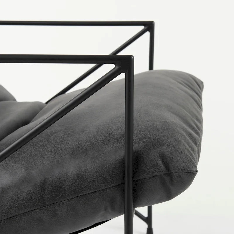 Fauteuil d'appoint Leonidas en similicuir noir avec cadre en métal noir
