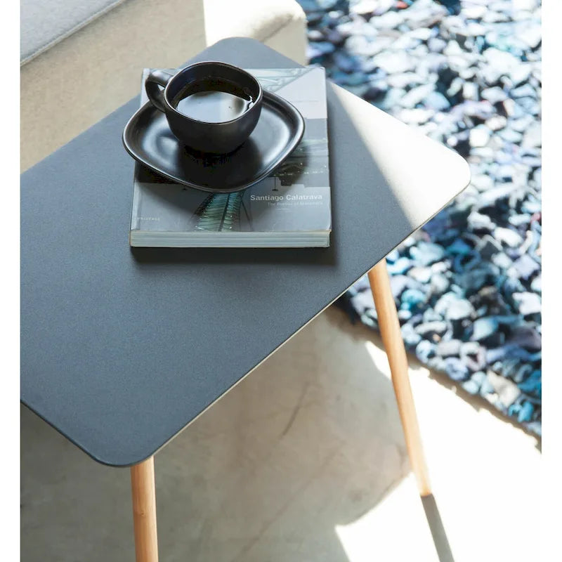 Table d'appoint Yamazaki Home, acier, supporte 10 kg, assemblage minimal - L 30 x l 45 x H 50 cm