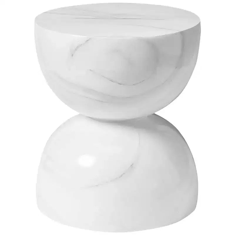 LeisureMod Serie Sage Table d'appoint minimaliste en pierre composite en forme de sablier, table d'appoint moderne pour interieur ou patio, design durable pour petits espaces