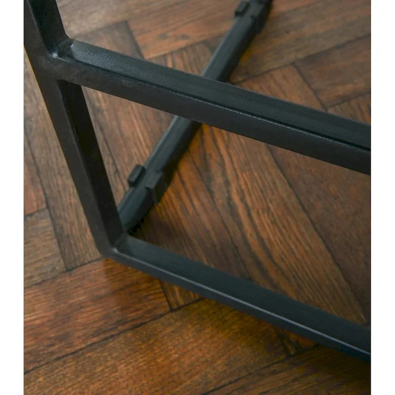 Tabouret sans dossier en bois et fer Jarrell de Carbon Loft