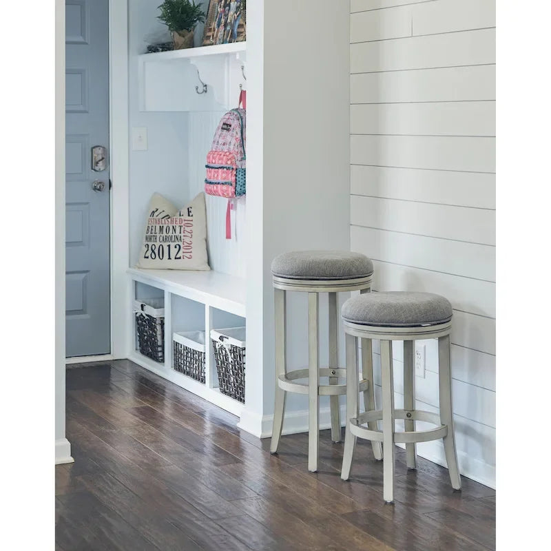 Tabouret de bar pivotant à 360° hauteur comptoir 66 cm NewRidge Home Victoria