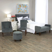 Fauteuil d'appoint en velours Porch & Den Lyric