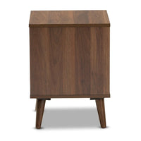 Table d'appoint moderne en noyer Carson Carrington Bankekind