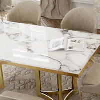Table à manger moderne en marbre avec plateau rectangulaire blanc et pieds en acier inoxydable doré, table de salle à manger pour 4-6 personnes - 160 cm