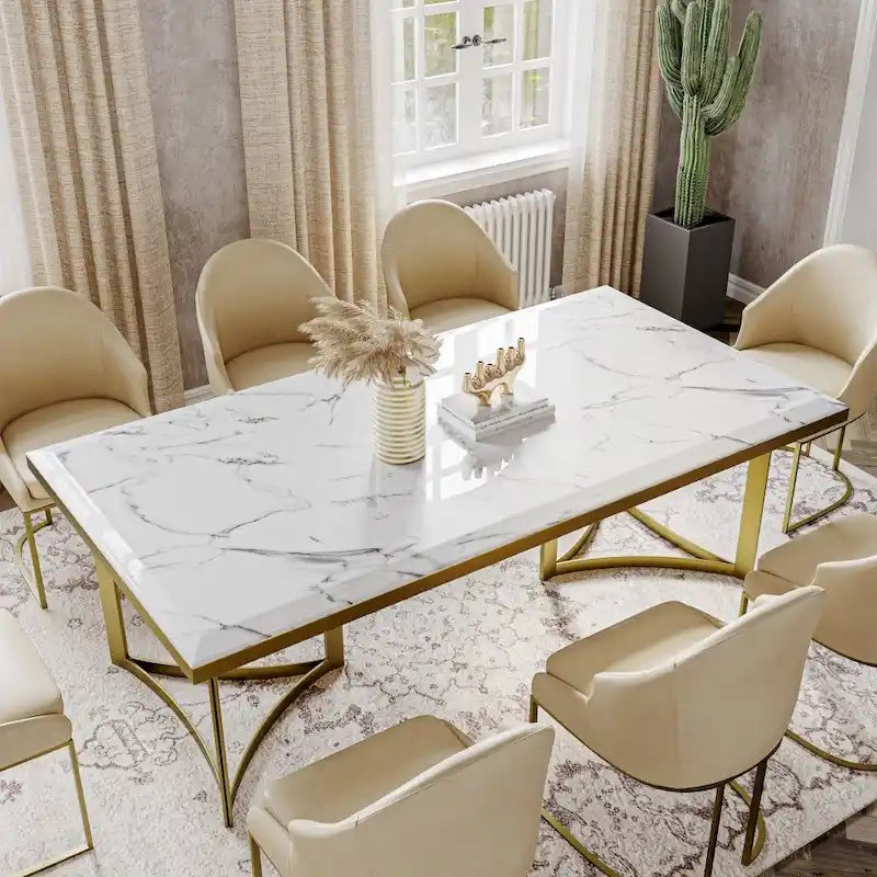 Table à manger moderne en marbre avec plateau rectangulaire blanc et pieds en acier inoxydable doré, table de salle à manger pour 4-6 personnes - 160 cm