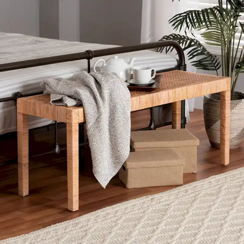 Banc d'appoint Abelia en rotin naturel et bois d'acajou de style bohème moderne