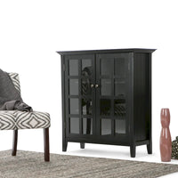 WYNDENHALL Normandy Armoire de rangement en bois massif 39 po - 39 larg. x 17 prof. x 42,2 haut.