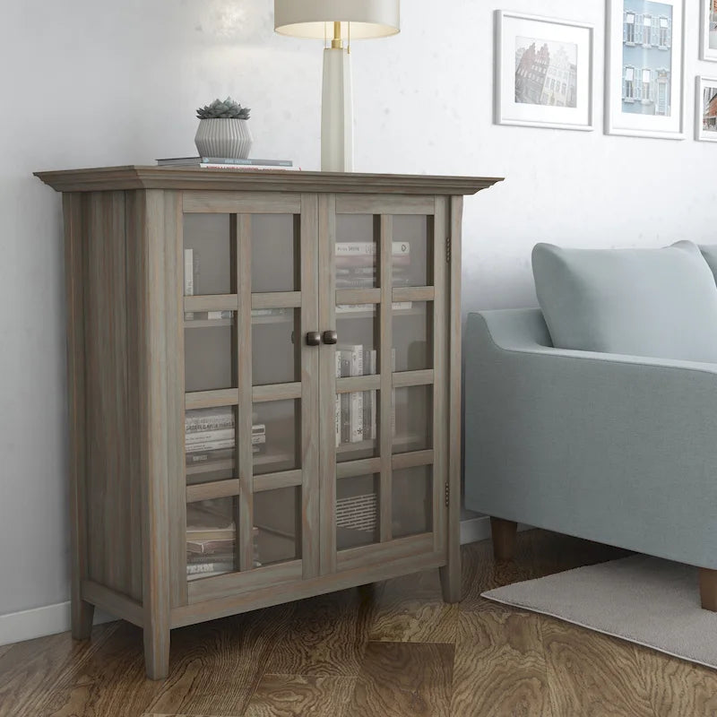 WYNDENHALL Normandy Armoire de rangement en bois massif 39 po - 39 larg. x 17 prof. x 42,2 haut.