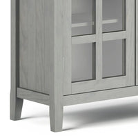 WYNDENHALL Normandy Armoire de rangement en bois massif 39 po - 39 larg. x 17 prof. x 42,2 haut.