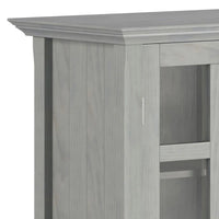 WYNDENHALL Normandy Armoire de rangement en bois massif 39 po - 39 larg. x 17 prof. x 42,2 haut.