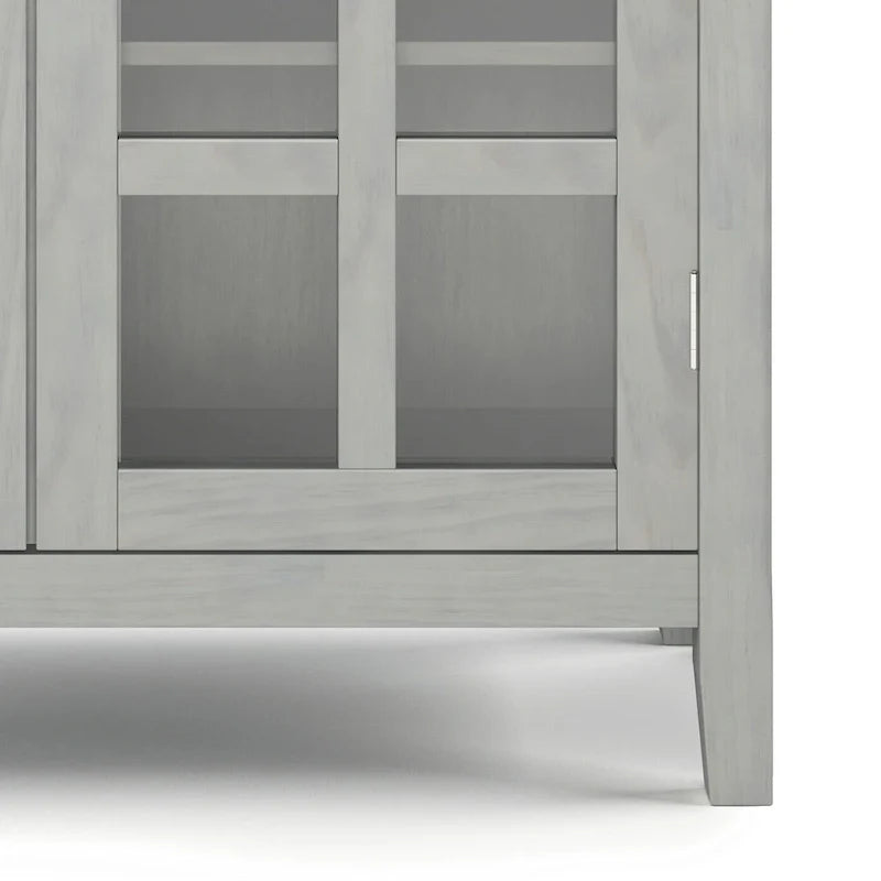 WYNDENHALL Normandy Armoire de rangement en bois massif 39 po - 39 larg. x 17 prof. x 42,2 haut.