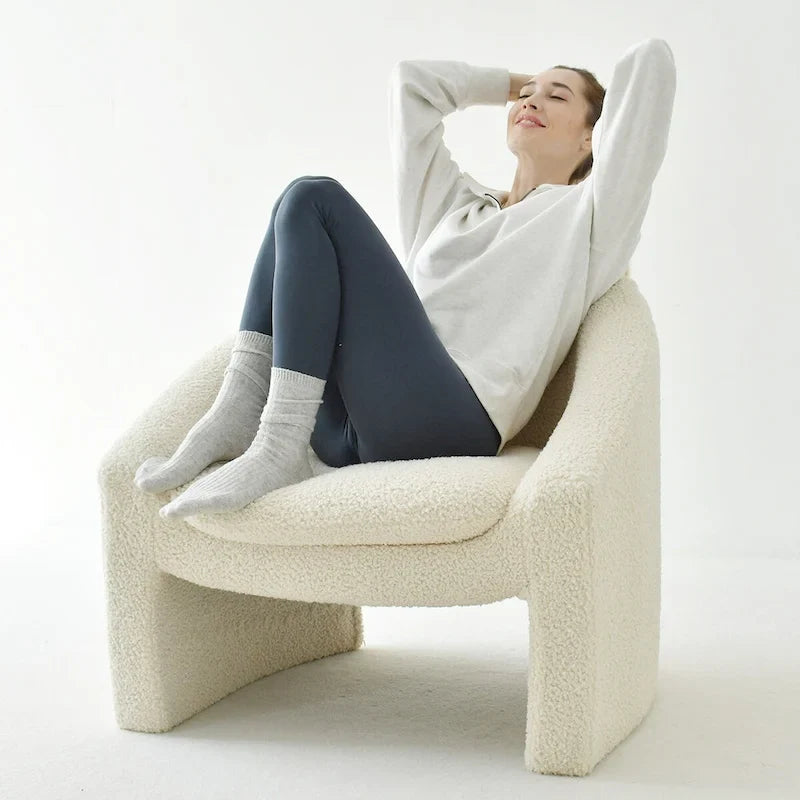 Fauteuil d'appoint rembourré de style tonneau