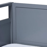 Lit de repos en bois « The Gray Barn Silver Fox Cottage » de style maison de ferme