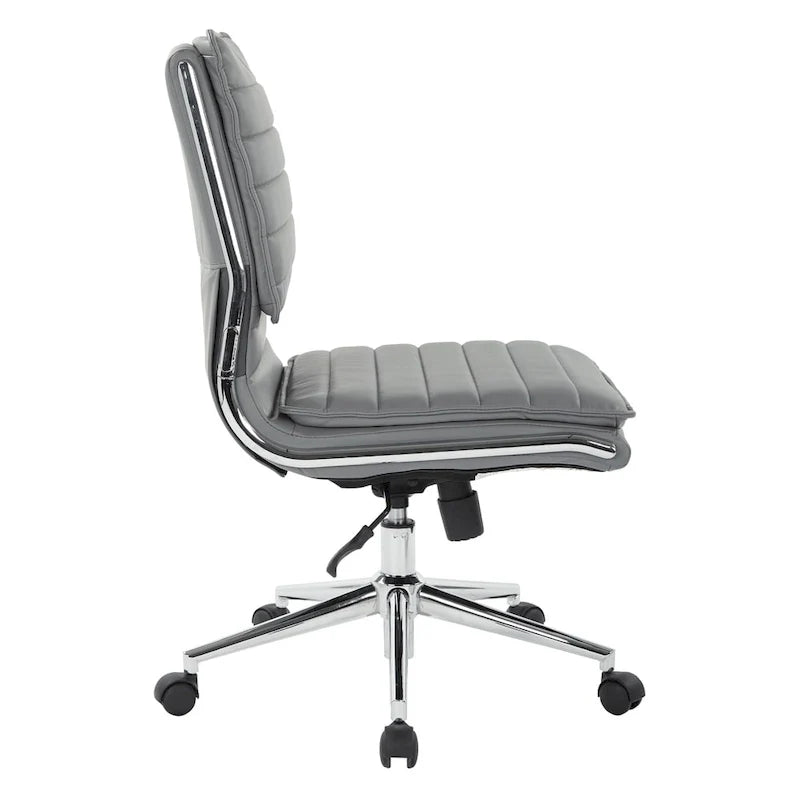 Chaise de manager professionnelle à dossier moyen sans accoudoirs en similicuir avec base chromée