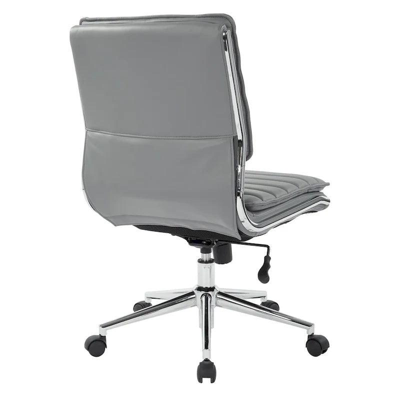 Chaise de manager professionnelle à dossier moyen sans accoudoirs en similicuir avec base chromée