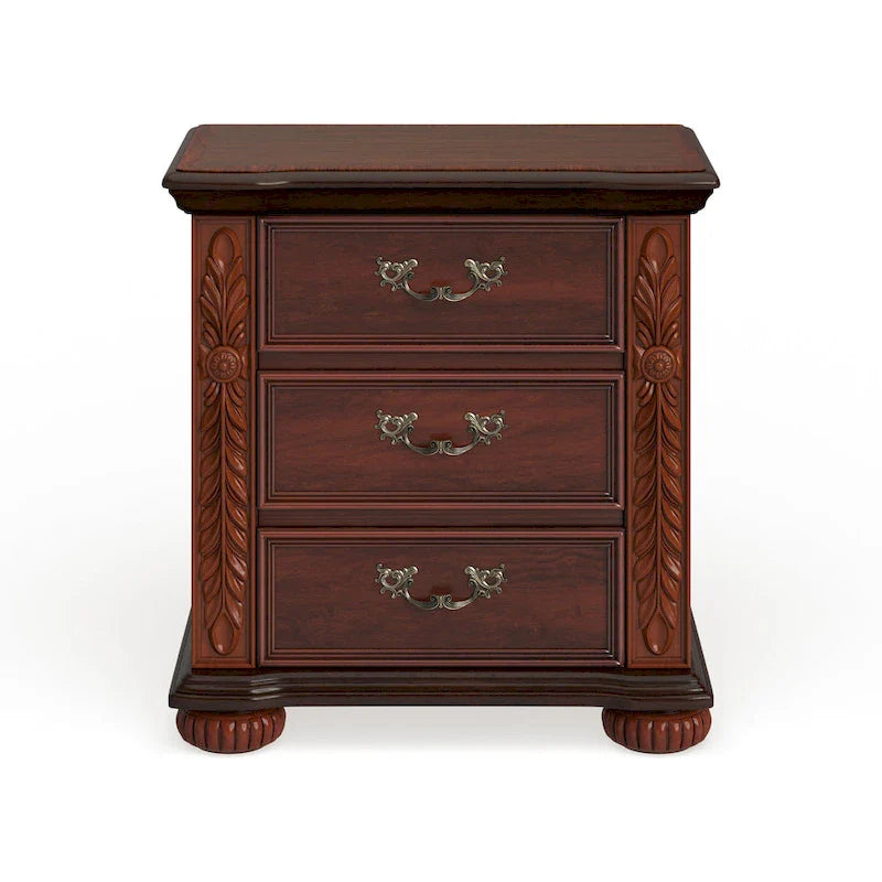 Table de chevet Ulis traditionnelle en bois massif de cerisier à 3 tiroirs par Furniture of America