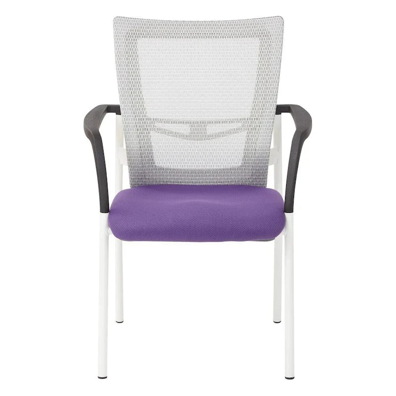 ProGrid ? Chaise visiteur à dossier en maille avec assise en tissu noir rembourré, accoudoirs et cadre de finition blanche
