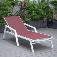 LeisureMod Marlin Chaise longue de patio moderne en aluminium blanc avec accoudoirs et table d'appoint carree foyer, assise d'extérieur pour patio, terrasse et bord de piscine