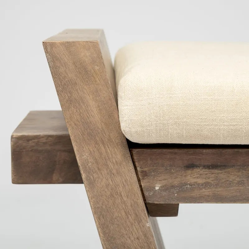 Banc d'entrée Elaine en tissu crème avec cadre en bois brun - 58 l. x 15 p. x 20 h.